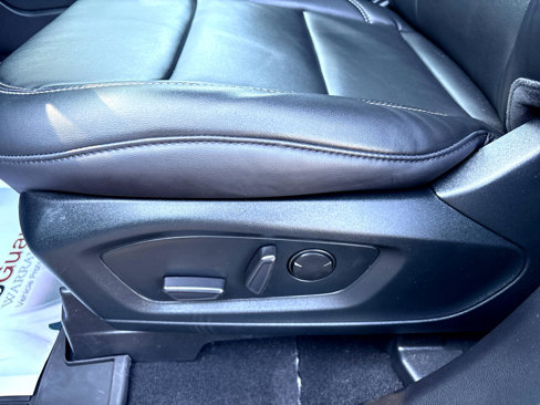 Used 2022 Ford Explorer XLT w/ Equipment Group 202A image 26