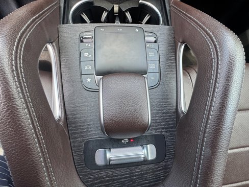 Used 2021 Mercedes-Benz GLS 450 4MATIC image 29