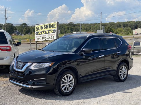 Used 2020 Nissan Rogue SV image 1