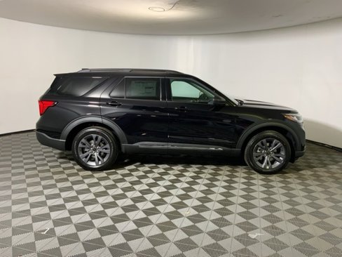 New 2025 Ford Explorer Active w/ Active Comfort Package image 6