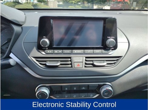 Used 2024 Nissan Altima 2.5 S image 14