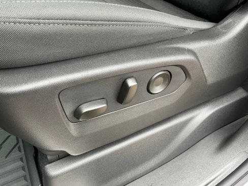 New 2026 Chevrolet Silverado 1500 LT image 17