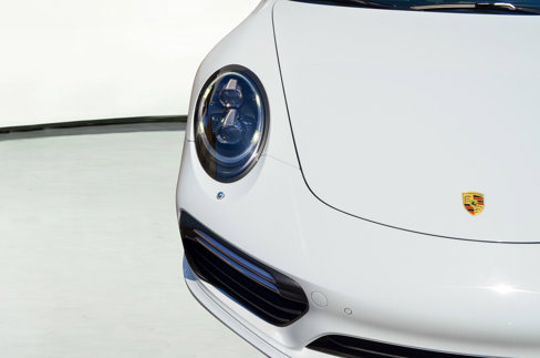 Used 2017 Porsche 911 Turbo image 7