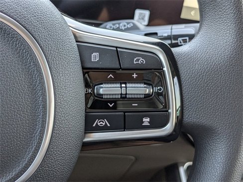 New 2026 Kia Carnival LX image 32