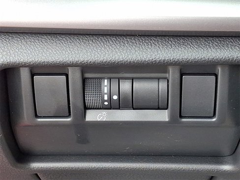 Certified 2025 Subaru Impreza 2.0i image 25