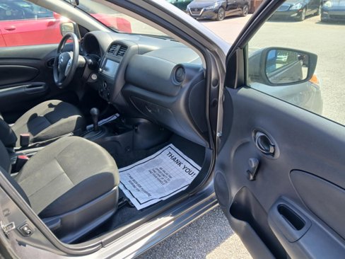 Used 2019 Nissan Versa S Plus image 10