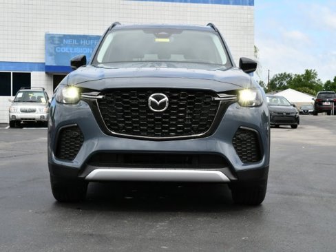 New 2025 MAZDA CX-70 Plug-In Hybrid w/ Premium Pkg image 2