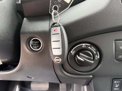 Used 2024 Nissan Frontier SV w/ SV Convenience Package image 30