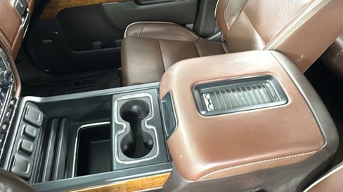 Used 2018 Chevrolet Silverado 1500 High Country image 36