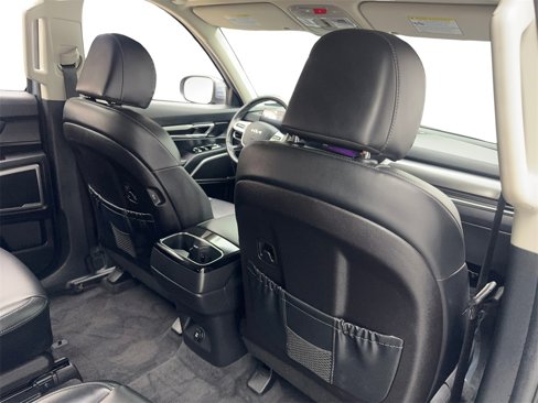 Used 2025 Kia Telluride S image 41