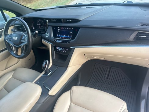 Used 2017 Cadillac XT5 FWD image 23