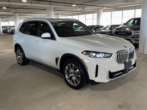 Certified 2025 BMW X5 xDrive40i w/ Climate Comfort Package image 1
