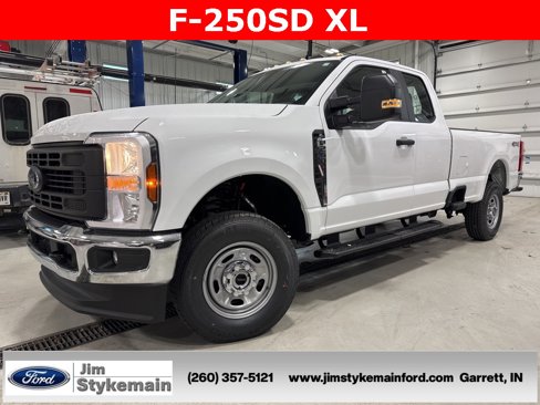 New 2025 Ford F250 XL w/ XL Chrome Package image 1