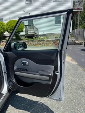 Used 2015 Kia Soul image 28
