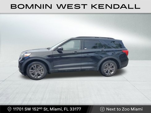 Used 2022 Ford Explorer XLT w/ Equipment Group 202A image 4