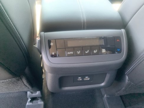 New 2025 Nissan Pathfinder SL image 26