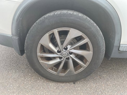 Used 2016 Nissan Rogue SL image 29