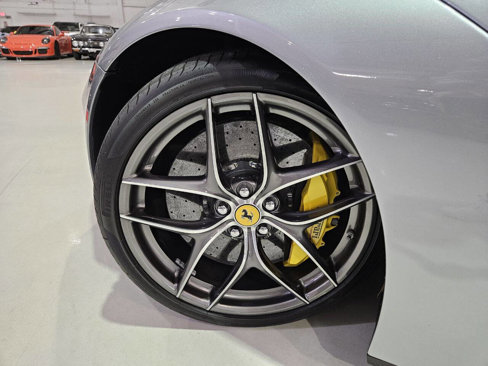 Used 2016 Ferrari F12 Berlinetta image 35