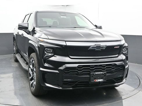 New 2025 Chevrolet Silverado EV RST image 3