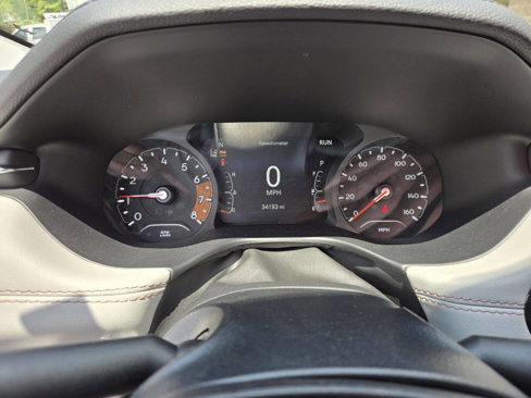 Used 2022 Jeep Compass Limited image 13