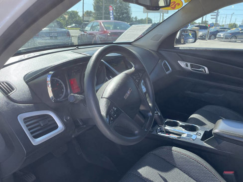 Used 2017 GMC Terrain SLE image 21