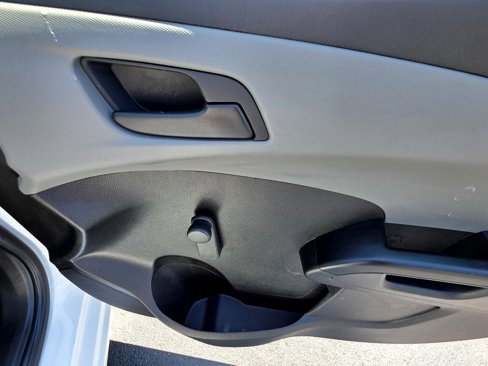 Used 2020 Chevrolet Sonic LT image 39
