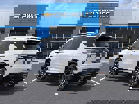 New 2026 Chevrolet Traverse High Country image 3