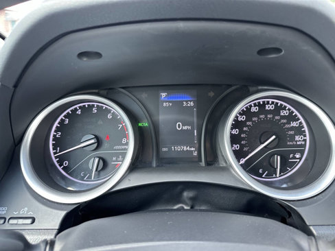 Used 2022 Toyota Camry LE image 21