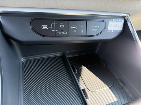 New 2026 Kia Carnival SX image 12