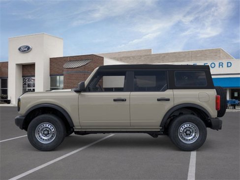 New 2025 Ford Bronco 4-Door image 3