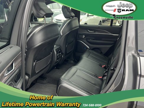 Used 2022 Jeep Grand Cherokee Overland w/ Luxury Tech Group IV image 31