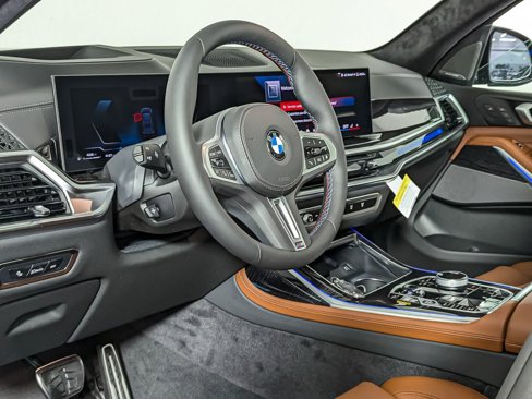 New 2026 BMW X7 M60i image 13