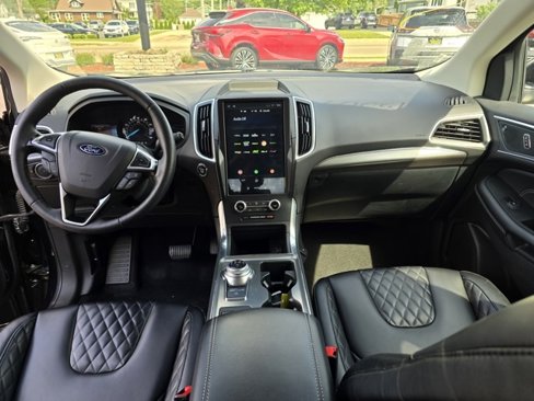 Used 2024 Ford Edge Titanium image 20