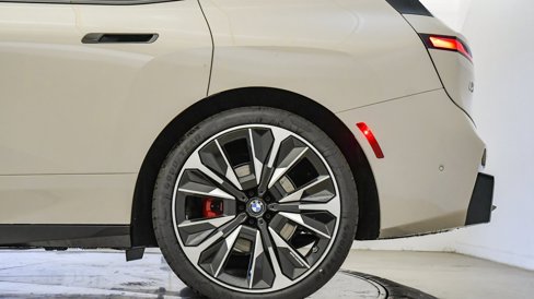 New 2026 BMW iX M70 image 12