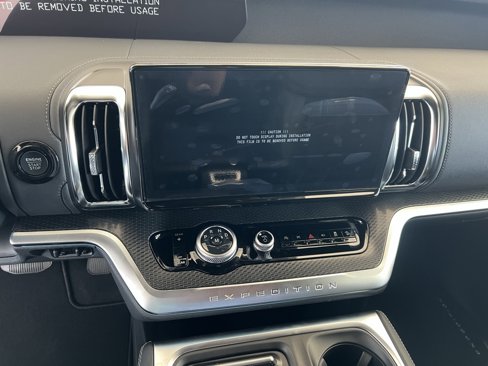 New 2025 Ford Expedition Platinum w/ Stealth Appearance Package image 12