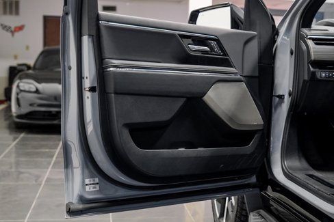 Used 2024 GMC Sierra EV Denali image 44