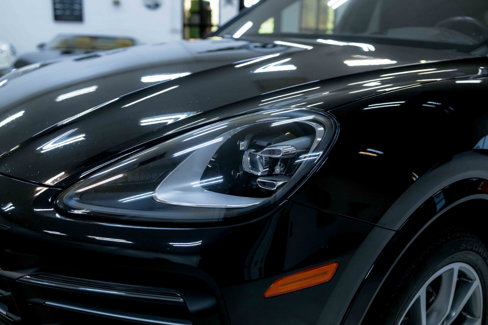 Used 2019 Porsche Cayenne E-Hybrid image 16