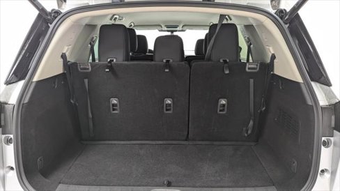 Used 2025 Nissan Pathfinder SV image 18