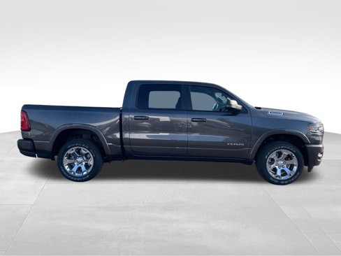 New 2026 RAM 1500 4x4 Crew Cab image 6