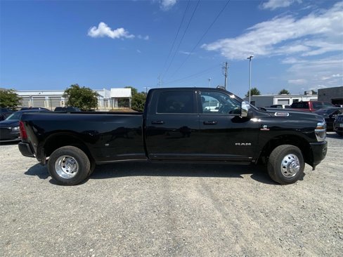 New 2026 RAM 3500 Laramie image 37