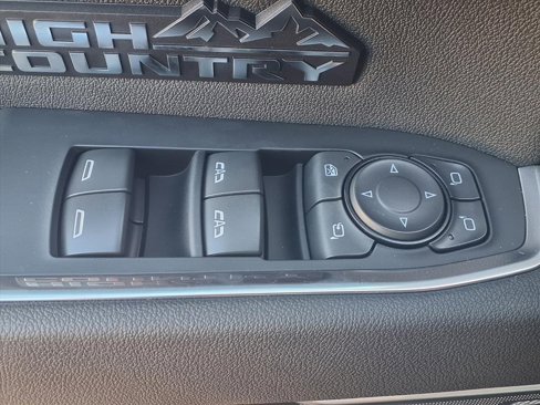 New 2026 Chevrolet Silverado 1500 High Country w/ High Country Premium Package image 5