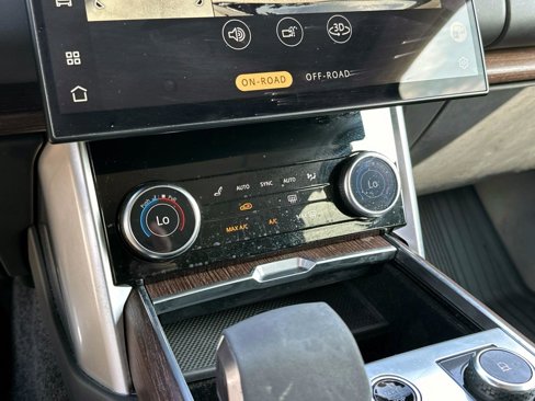 Used 2023 Land Rover Range Rover SE image 22