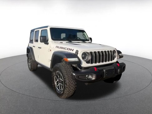 Used 2025 Jeep Wrangler Unlimited Rubicon image 3