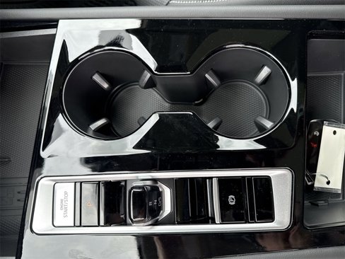 New 2025 Volkswagen Atlas SE image 40