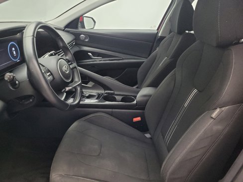 Used 2023 Hyundai Elantra SEL w/ Convenience Package image 17