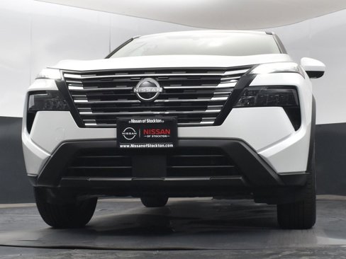 New 2026 Nissan Rogue SV image 39