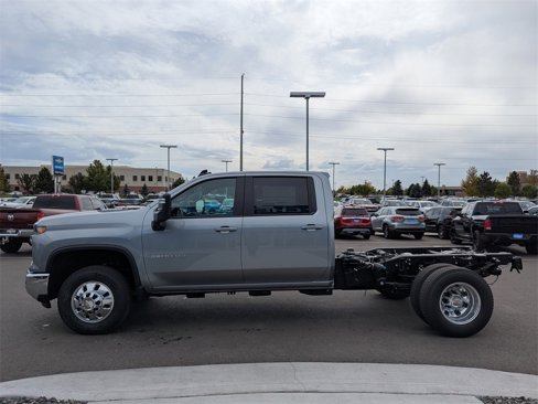 New 2026 Chevrolet Silverado 3500 LT w/ Convenience Package image 7