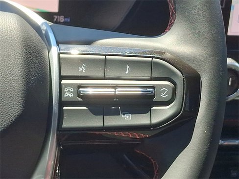 Used 2025 Chevrolet Colorado Z71 w/ Technology Package image 22