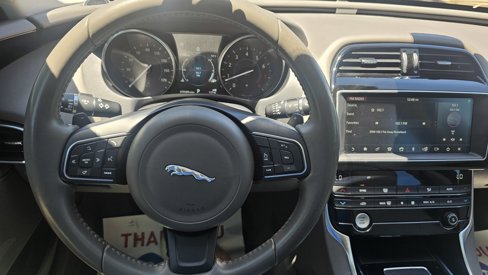 Used 2019 Jaguar XE image 42