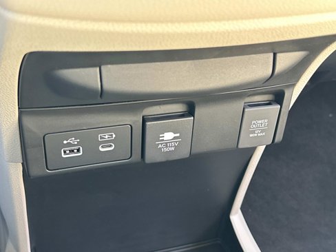 New 2026 Honda Odyssey Touring image 7
